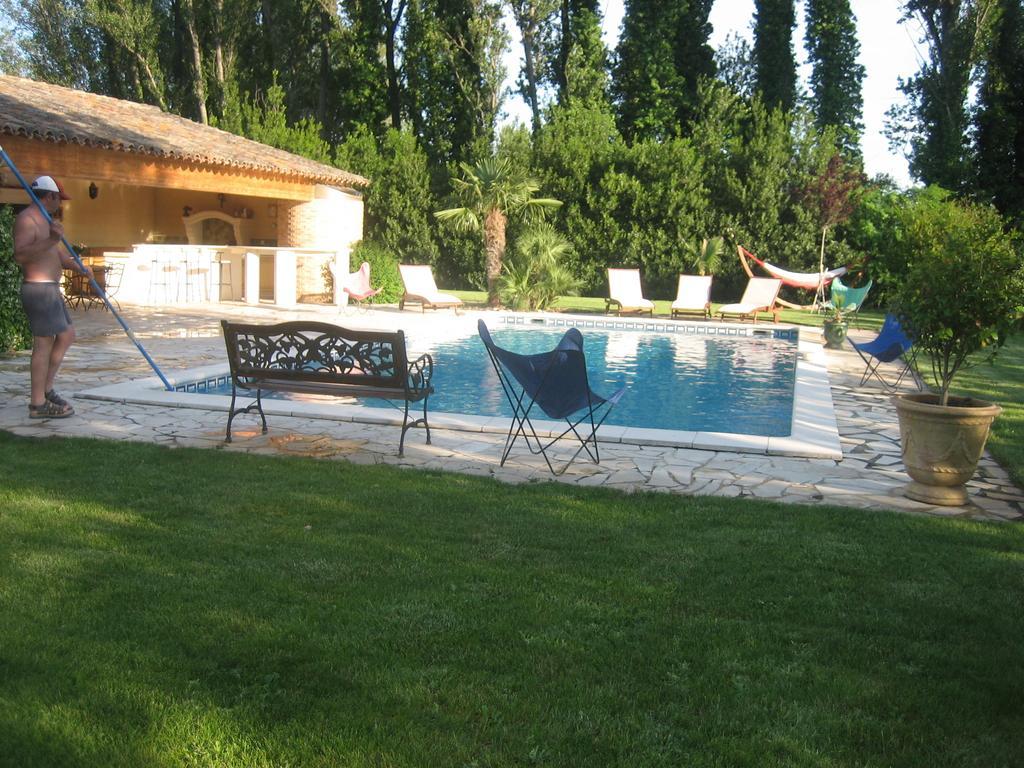 Mas Allard Tarascon Exterior photo